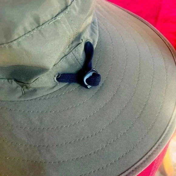 Solaris Sun Hat. NWOT never worn. Green. See full details below. - Picture 3 of 7